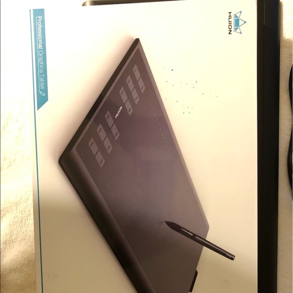 Huion Graphics Tablet 1060Plus - Picture 2 of 3